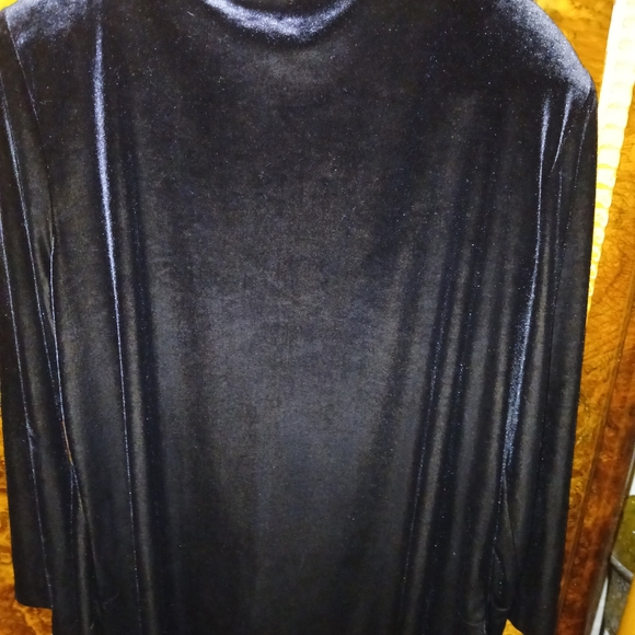 BEAUTIFUL PLUS SIZE JACKET WITH GOLD BUTTONS - Picture 5 of 5